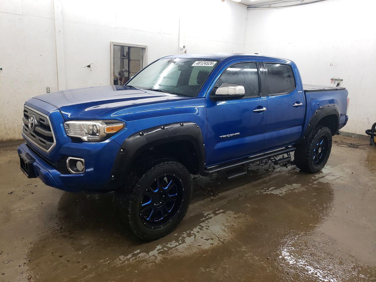 2017 TOYOTA TACOMA