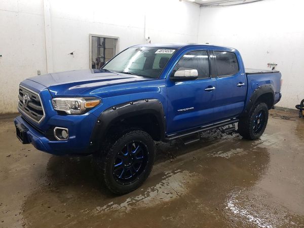 2017 TOYOTA TACOMA