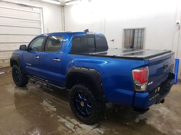 2017 TOYOTA TACOMA