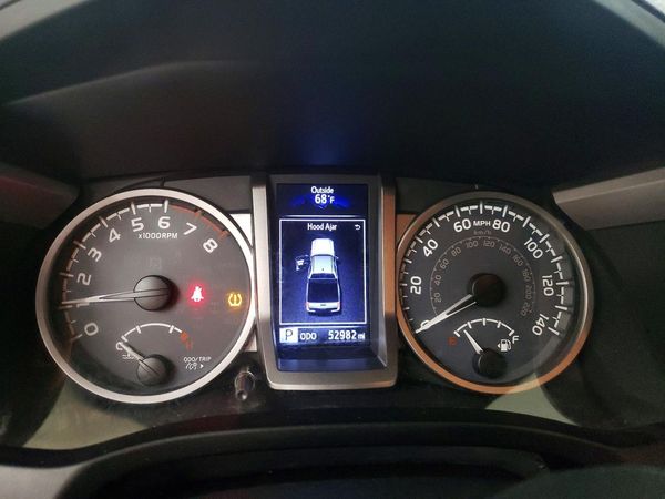 2017 TOYOTA TACOMA