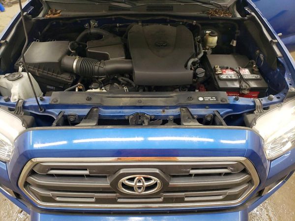 2017 TOYOTA TACOMA