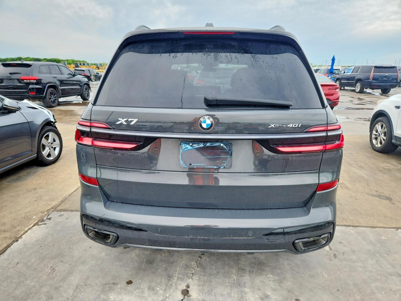 2024 BMW X7
