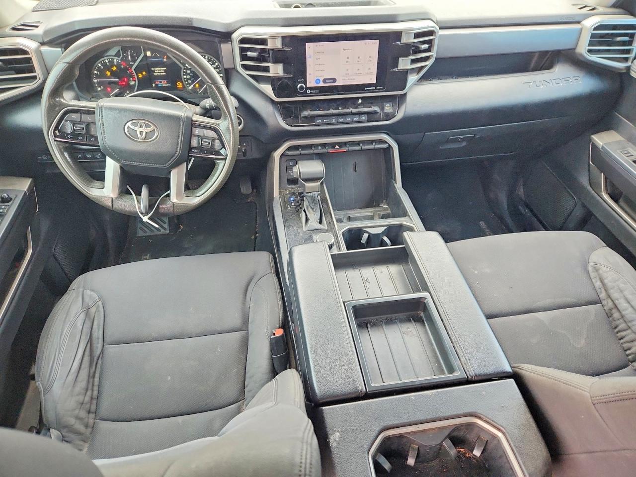 2022 TOYOTA TUNDRA SR5