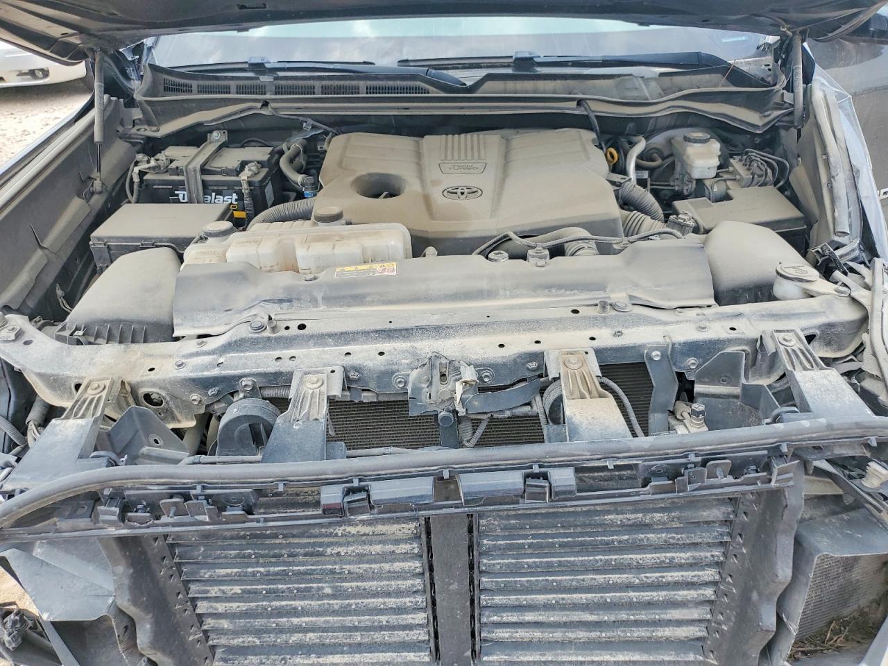 2022 TOYOTA TUNDRA SR5