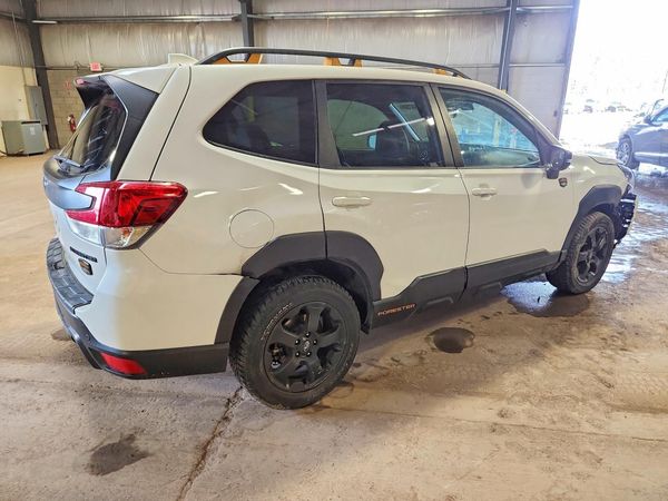 2022 SUBARU FORESTER