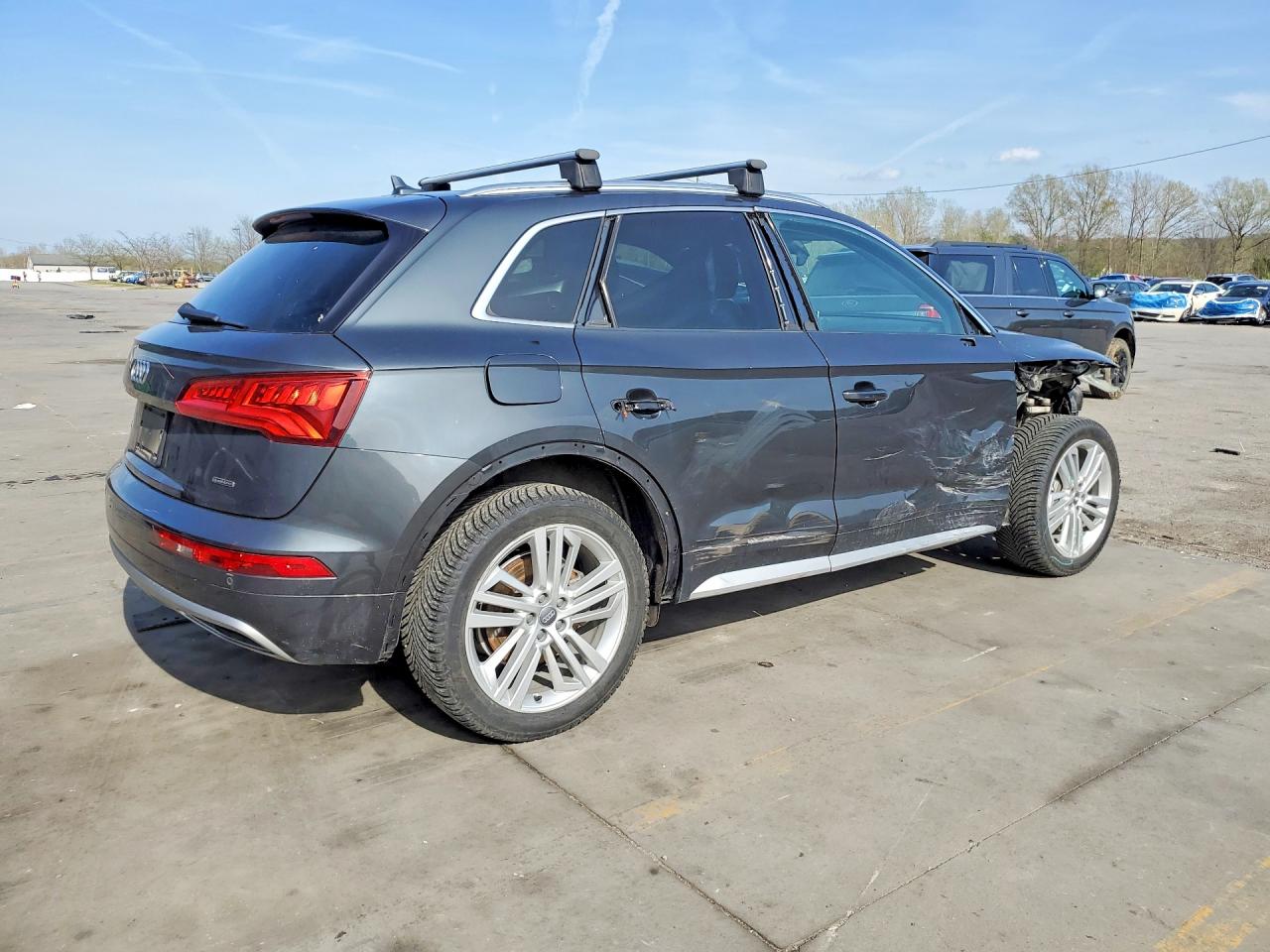 2020 AUDI Q5 quattro Premium Plus