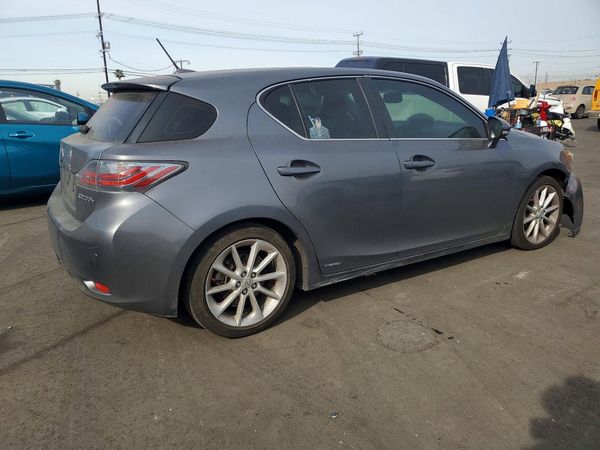 2013 LEXUS CT 200H