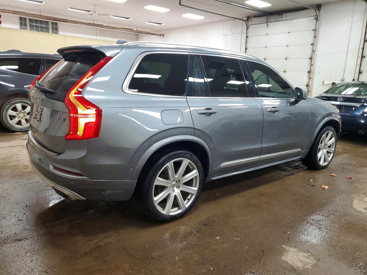 2019 VOLVO XC90 Inscription