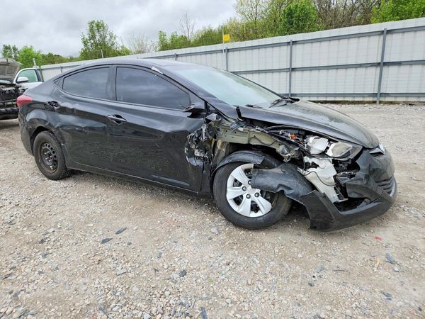 2016 HYUNDAI ELANTRA — Passenger 3/4