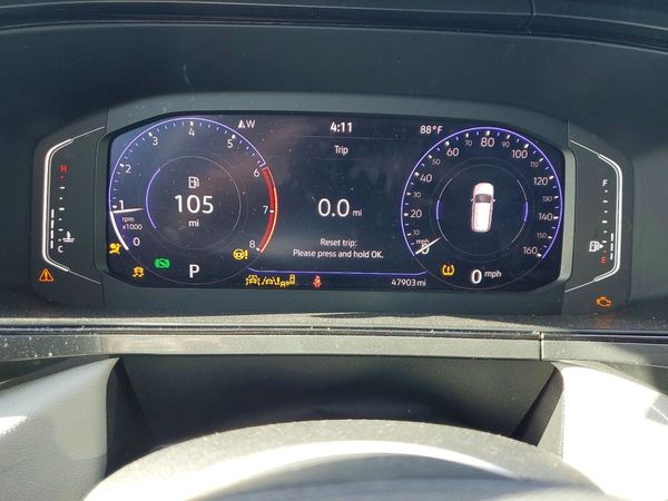 2022 VOLKSWAGEN TAOS SEL
