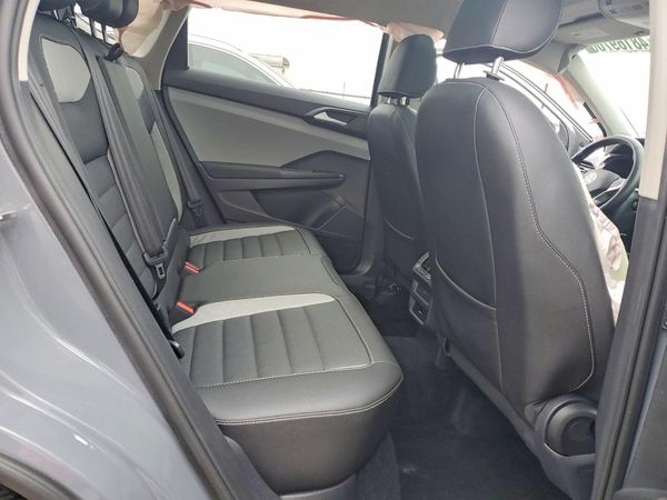 2022 VOLKSWAGEN TAOS SEL