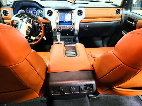 2019 TOYOTA TUNDRA Platinum Grade