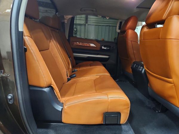 2019 TOYOTA TUNDRA Platinum Grade