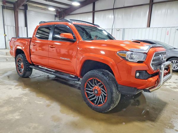2016 TOYOTA TACOMA