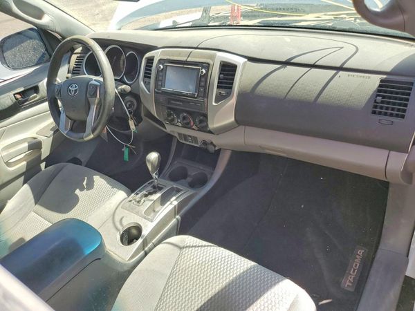 2015 TOYOTA TACOMA