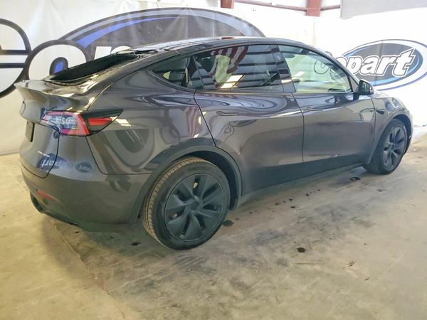 2025 TESLA MODEL Y