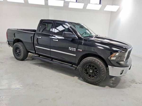 2015 RAM 1500 SLT