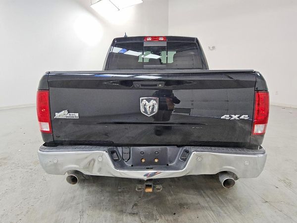 2015 RAM 1500 SLT