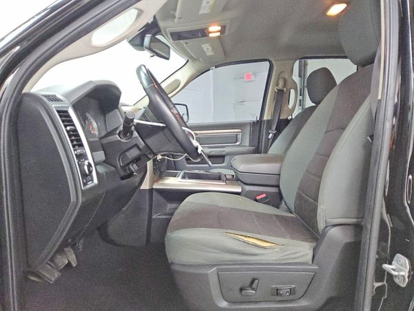 2015 RAM 1500 SLT