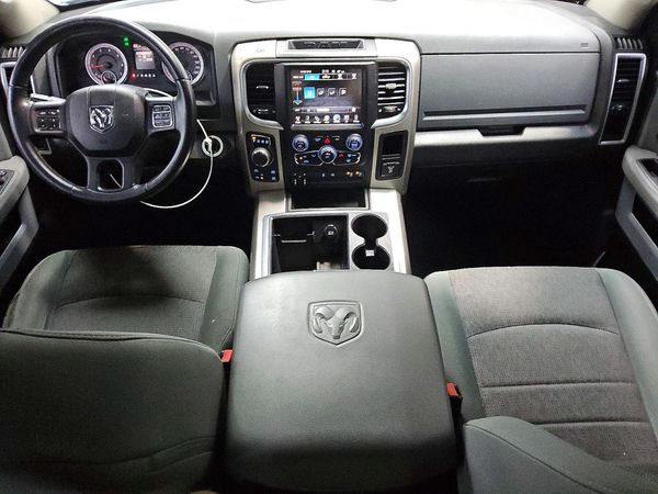 2015 RAM 1500 SLT