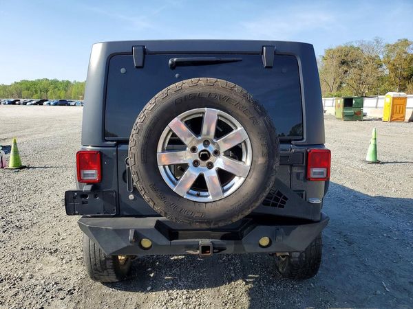 2017 JEEP WRANGLER UNLIMITED SPORT 4X4