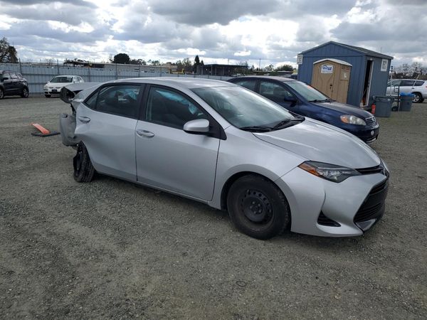 2017 TOYOTA COROLLA