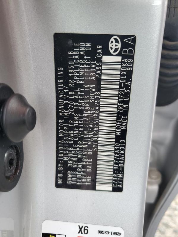 2017 TOYOTA COROLLA