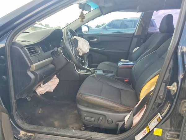 2017 TOYOTA CAMRY