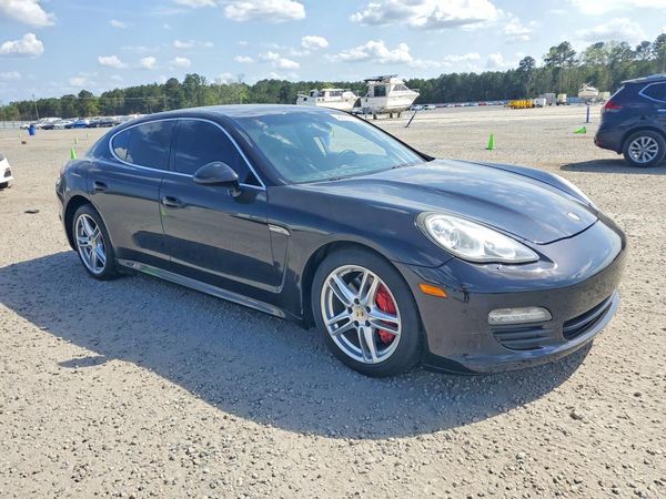 2013 PORSCHE PANAMERA S (2WD), 4S (4WD)