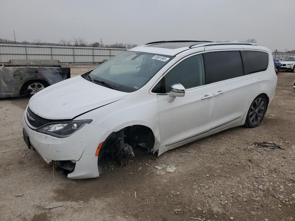 2017 CHRYSLER PACIFICA