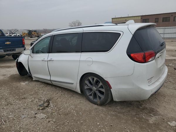 2017 CHRYSLER PACIFICA