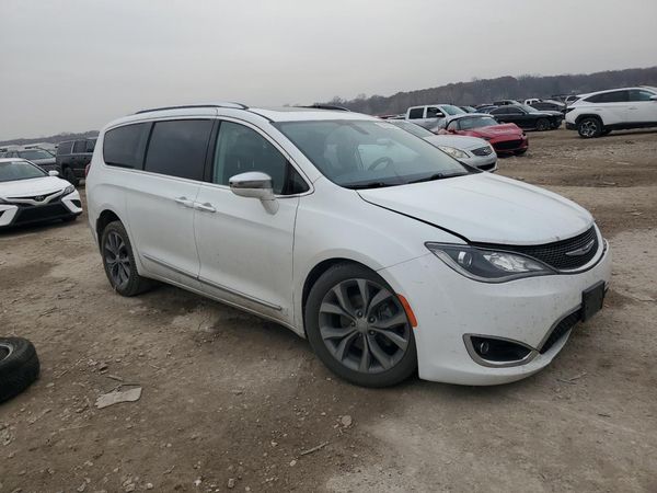 2017 CHRYSLER PACIFICA