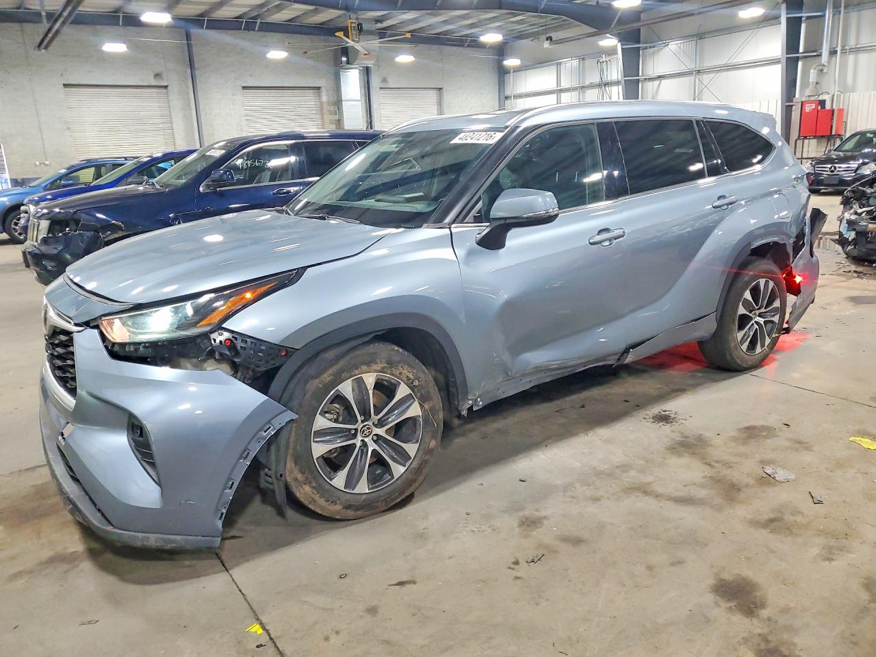 2021 TOYOTA HIGHLANDER XLE