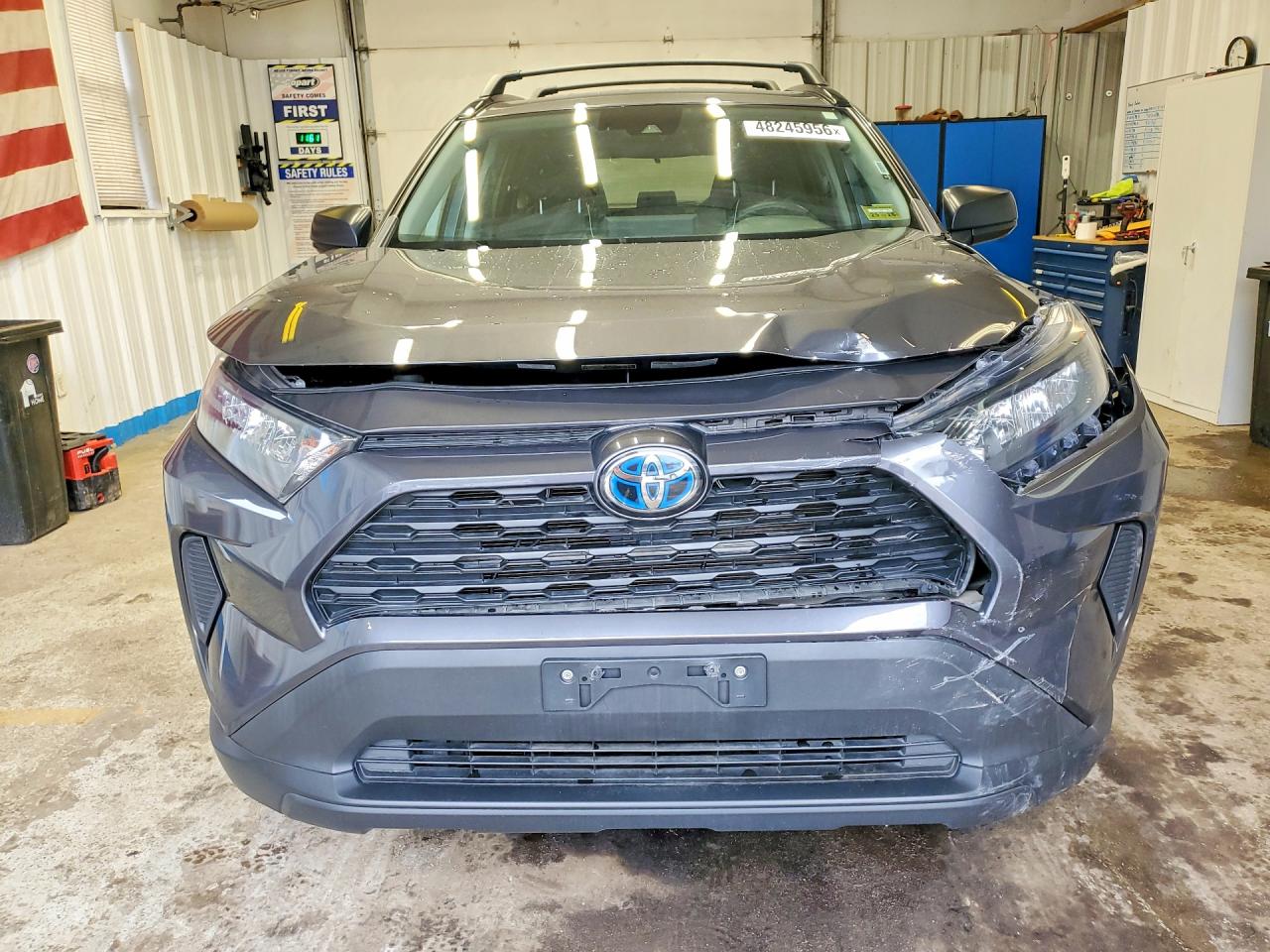 2019 TOYOTA RAV4 HYBRID LE HV 4WD