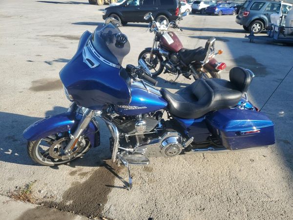 2015 HARLEY-DAVIDSON FLHX