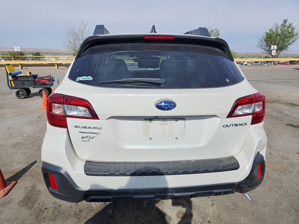 2018 SUBARU OUTBACK Premium+ES