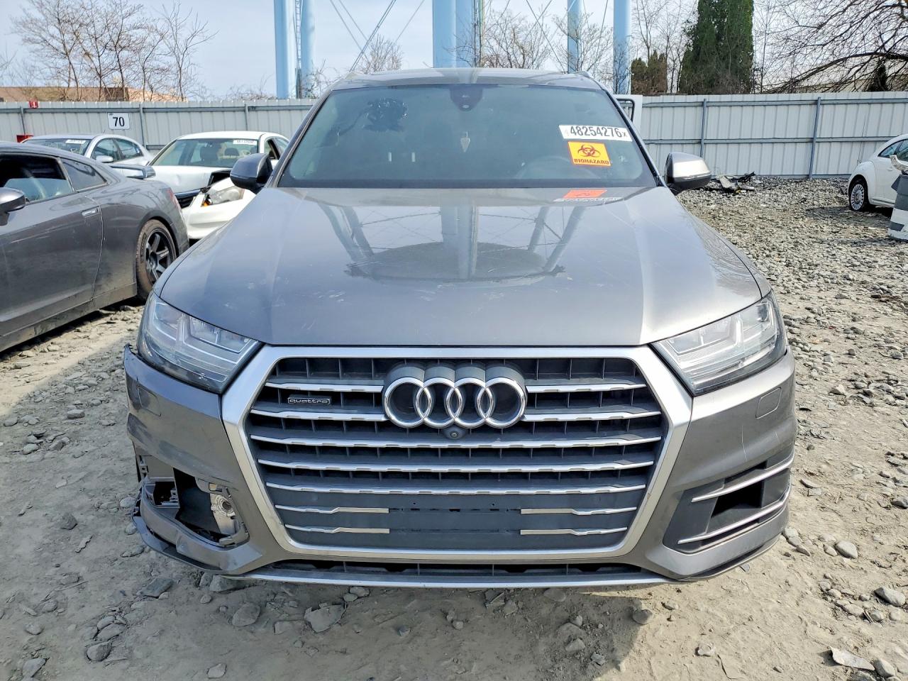 2017 AUDI Q7 quattro Premium Plus