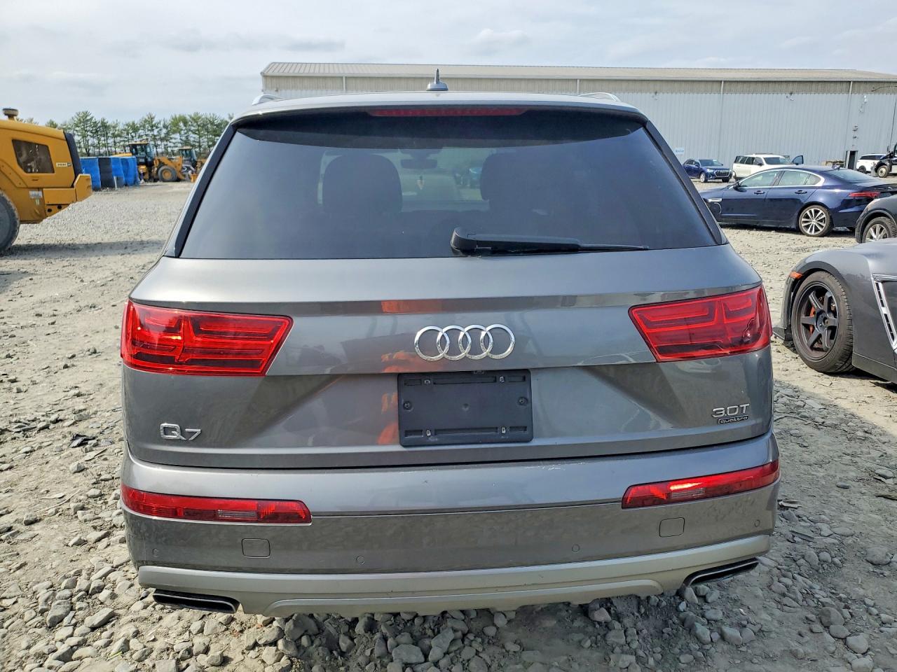 2017 AUDI Q7 quattro Premium Plus
