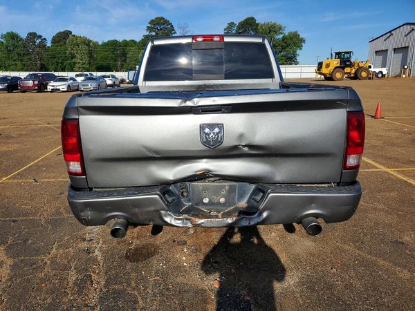 2013 RAM 1500 ST