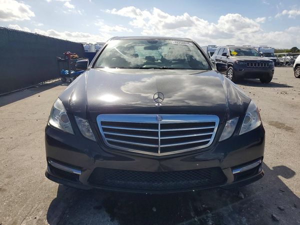 2013 MERCEDES-BENZ E-CLASS