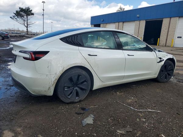 2025 TESLA MODEL 3
