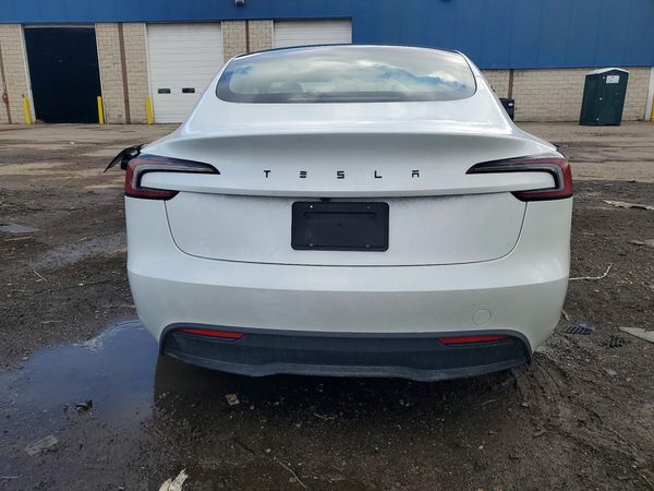 2025 TESLA MODEL 3