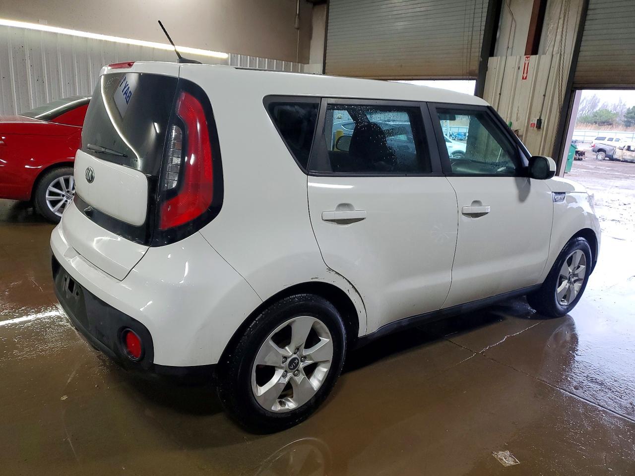 2019 KIA SOUL Base