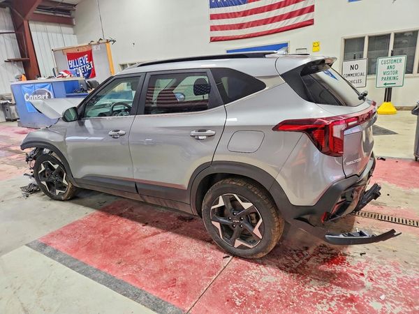 2024 KIA SELTOS EX