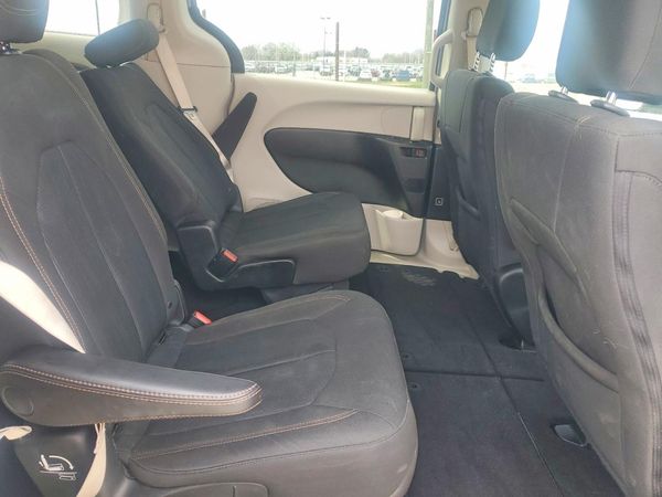 2018 CHRYSLER PACIFICA Touring