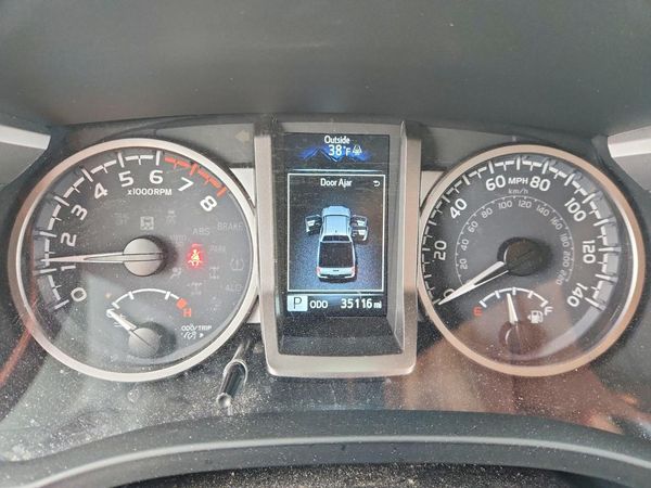 2023 TOYOTA TACOMA SR5