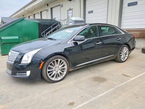 2013 CADILLAC XTS Platinum Collection