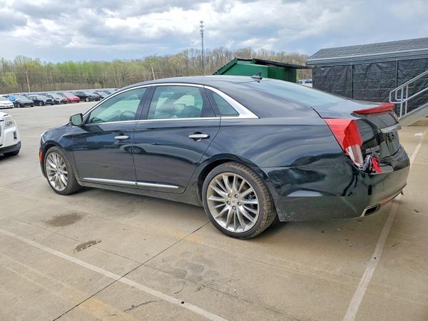2013 CADILLAC XTS Platinum Collection