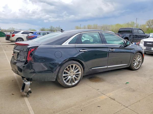 2013 CADILLAC XTS Platinum Collection