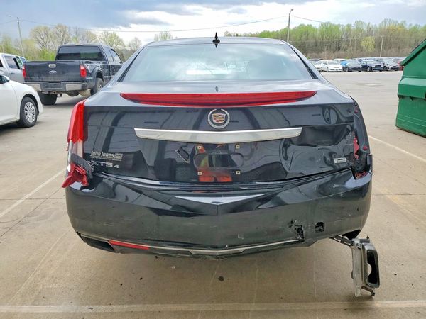 2013 CADILLAC XTS Platinum Collection